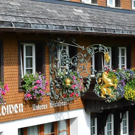 Hotel Zum Loewen - Unteres Wirtshaus Titisee-Neustadt
