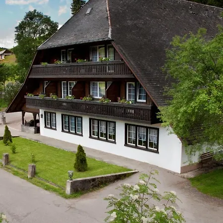 Zum Loewen - Unteres Wirtshaus 3*