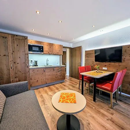 Hotel Zum Loewen - Unteres Wirtshaus Titisee-Neustadt