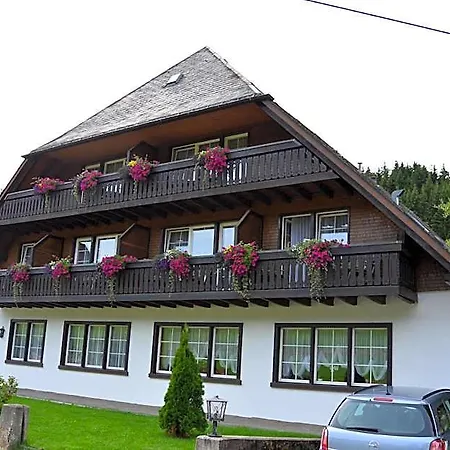 Zum Lowen - Unteres Wirtshaus 3*
