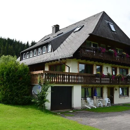 Hotel Zum Loewen - Unteres Wirtshaus Titisee-Neustadt